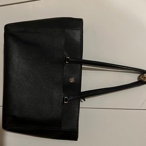 Tory Burch Black computer/work tote bag in great shape.